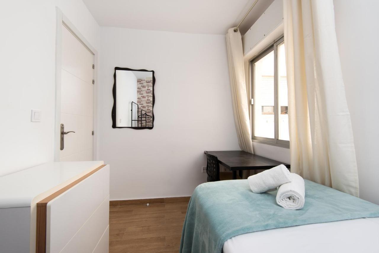 The 7Th Corner, Hugh Apartment Ideal For Groups Malaga Ngoại thất bức ảnh